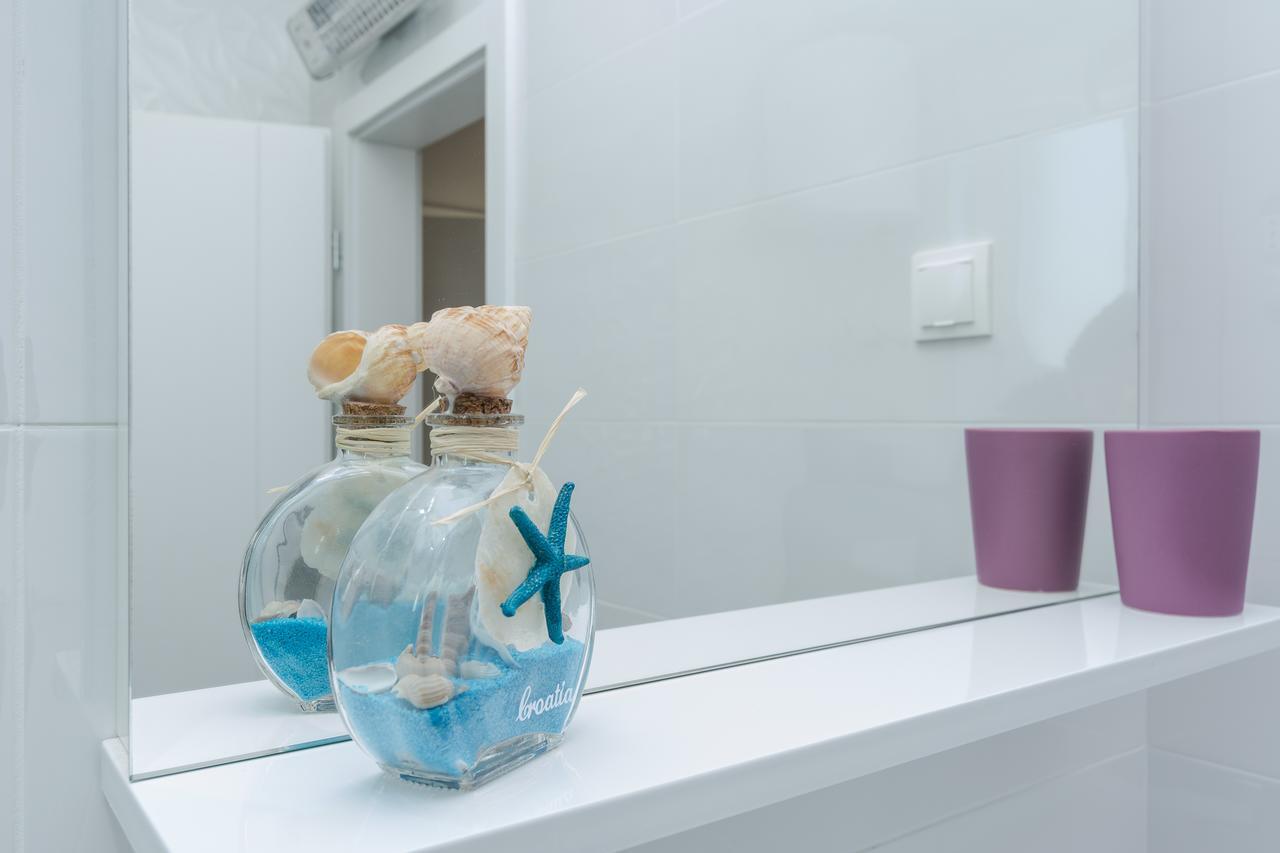 노바야 Fucshia Dreams, Brand New Penthouse For 8 아파트 외부 사진