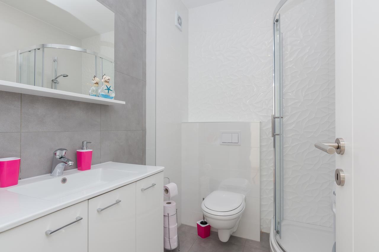 노바야 Fucshia Dreams, Brand New Penthouse For 8 아파트 외부 사진
