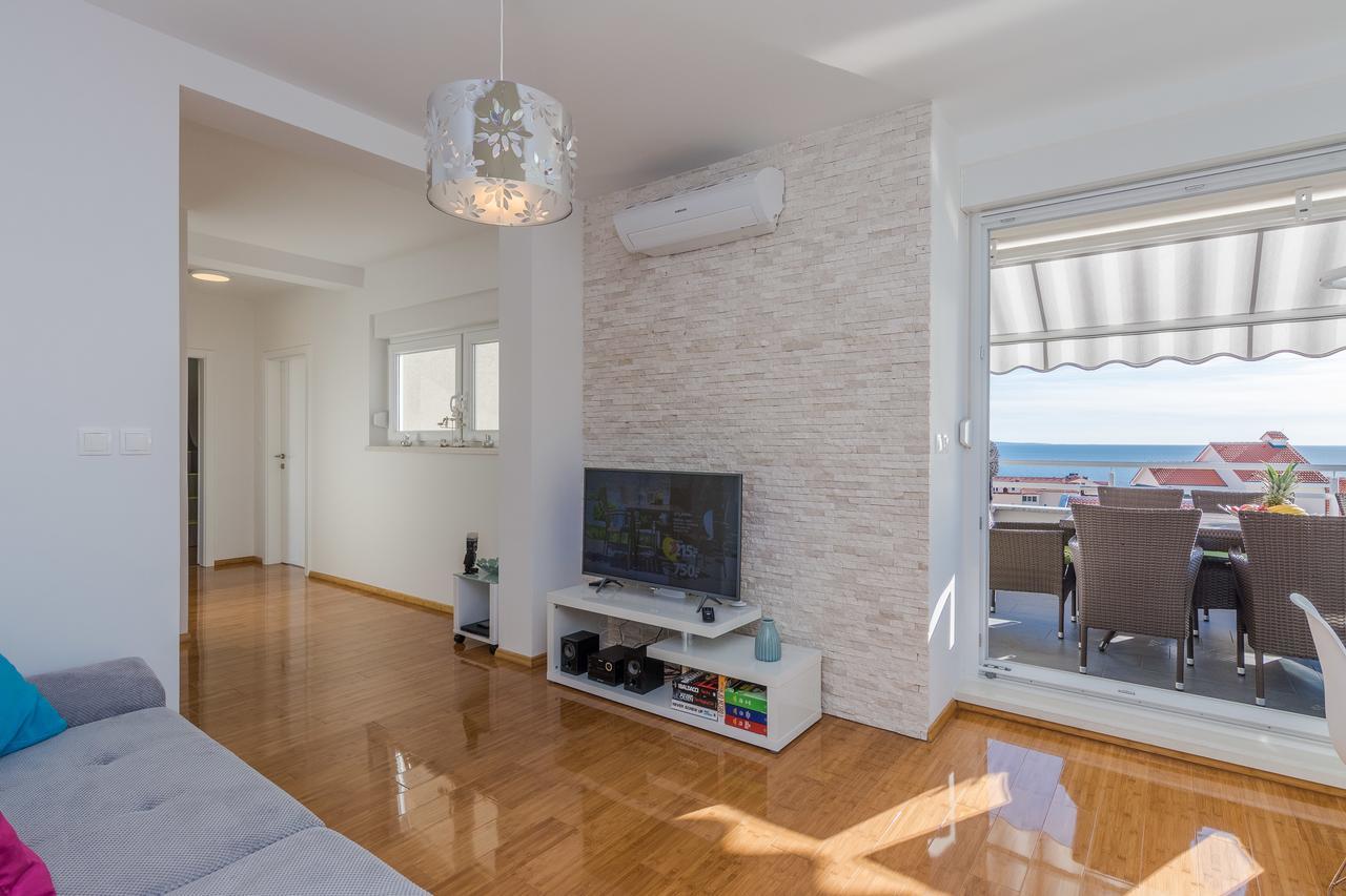 노바야 Fucshia Dreams, Brand New Penthouse For 8 아파트 외부 사진